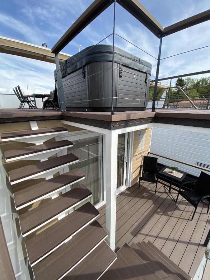 Floating House Mm, Marina Portoroz 빌라 외부 사진